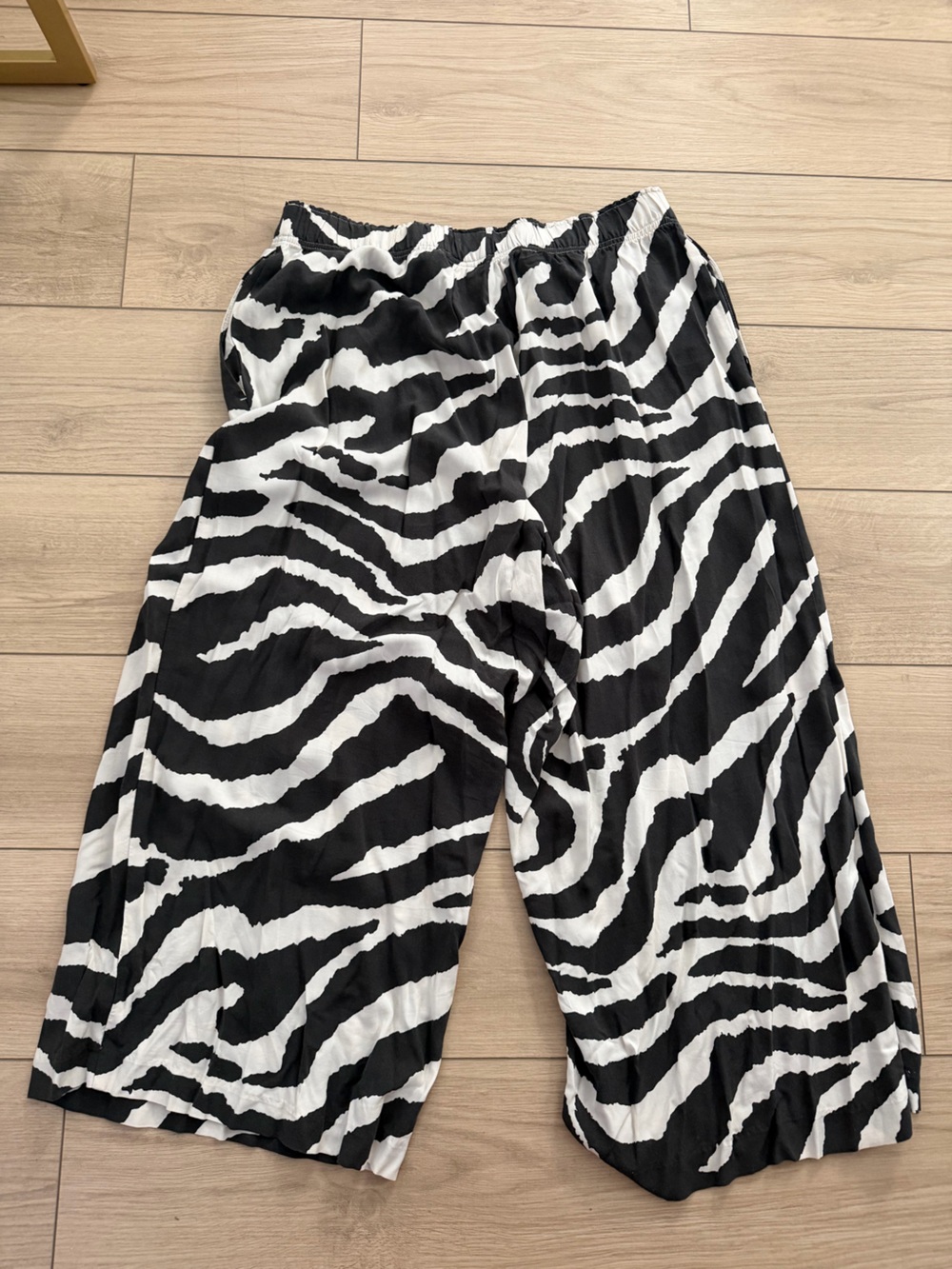 H&M Black & White Zebra Print Wide Leg Pants - XL - Picture 7 of 7